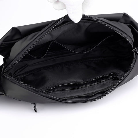 Bolso bandolera informal para hombre al aire libre
