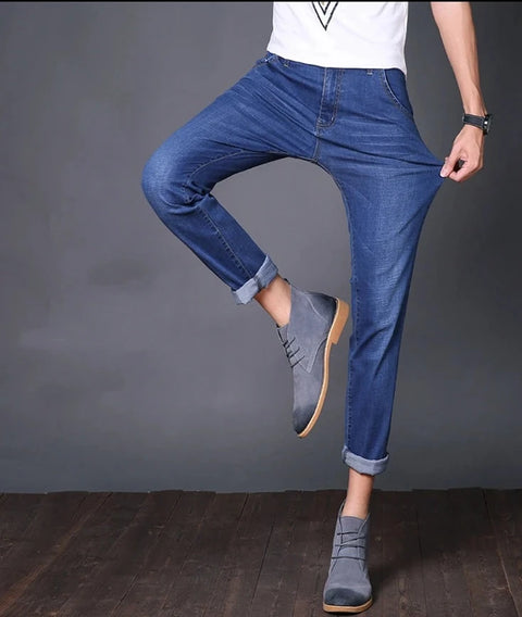Classic Lightweight Straight Fit Cotton Stretch Jeans