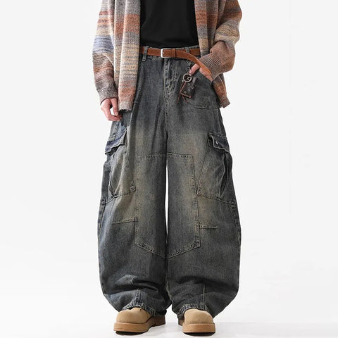 Curved Knife Cargo Jeans