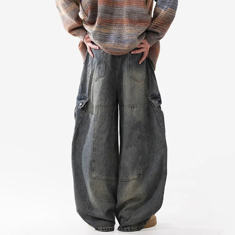 Curved Knife Cargo Jeans