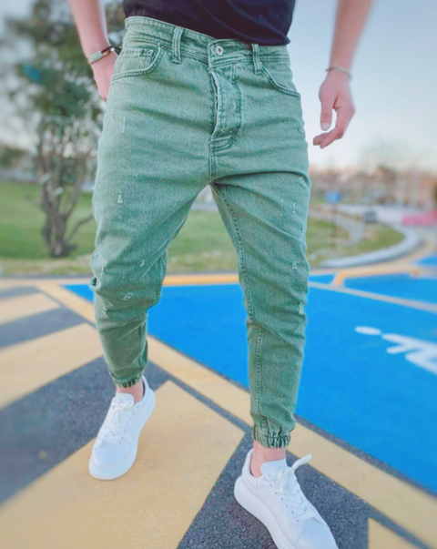 Joggers básicos de mezclilla desgastada de corte recto para hombre 