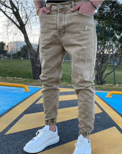 Joggers básicos de mezclilla desgastada de corte recto para hombre 